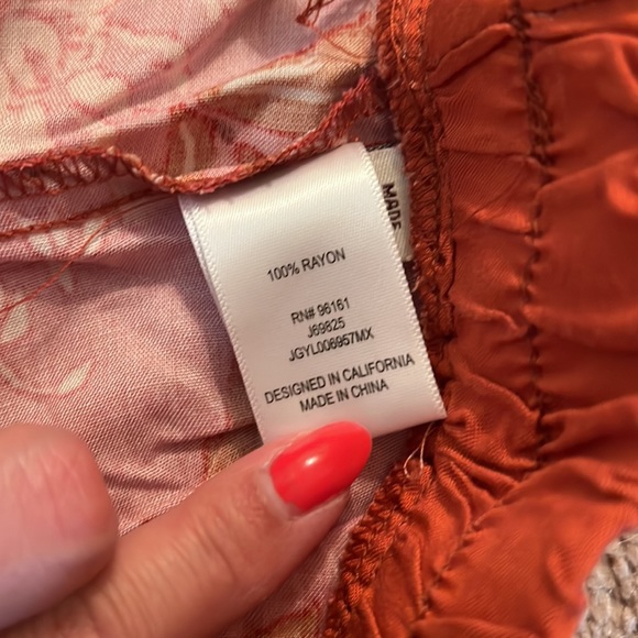 Shorts - Picture 5 of 6